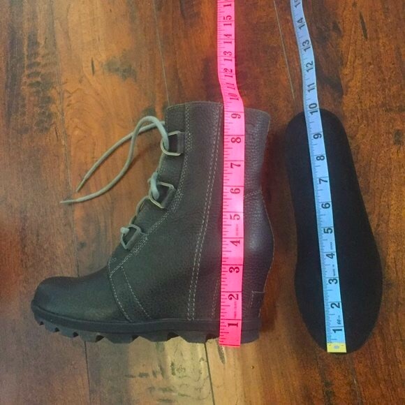 Sorel Joan of Artic Wedge II Boots - Picture 9 of 12